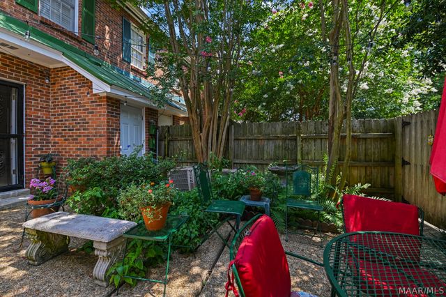 2060 Hazel Hedge Lane, Montgomery, AL 36106