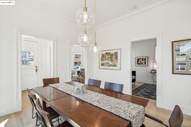 4440 Howe St, Oakland, CA 94611