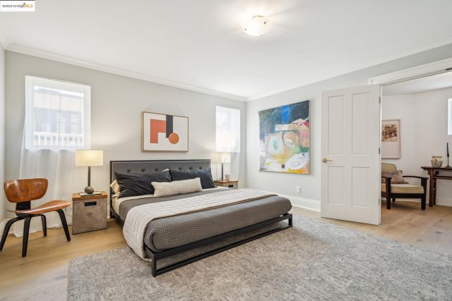 4440 Howe St, Oakland, CA 94611