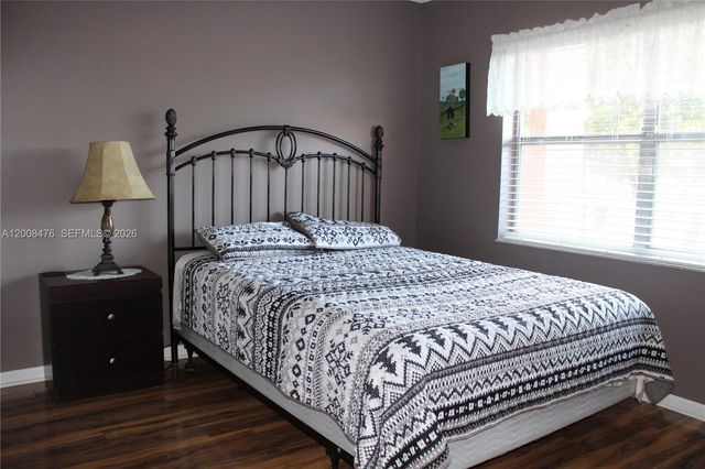9480 Sunrise Lakes Blvd 204, Sunrise, FL 33322