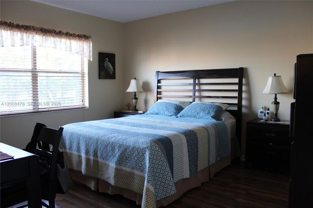 9480 Sunrise Lakes Blvd 204, Sunrise, FL 33322