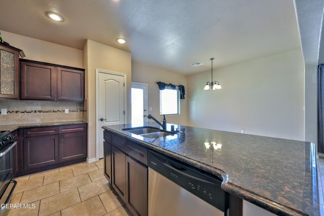 13313 TUGGLE Road, El Paso, TX 79928