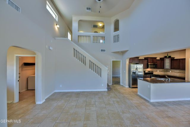 13313 TUGGLE Road, El Paso, TX 79928