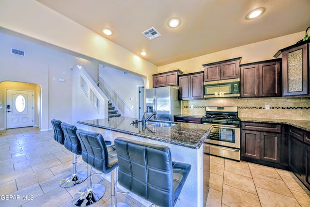 13313 TUGGLE Road, El Paso, TX 79928