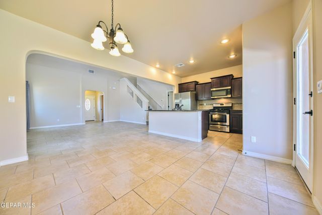 13313 TUGGLE Road, El Paso, TX 79928