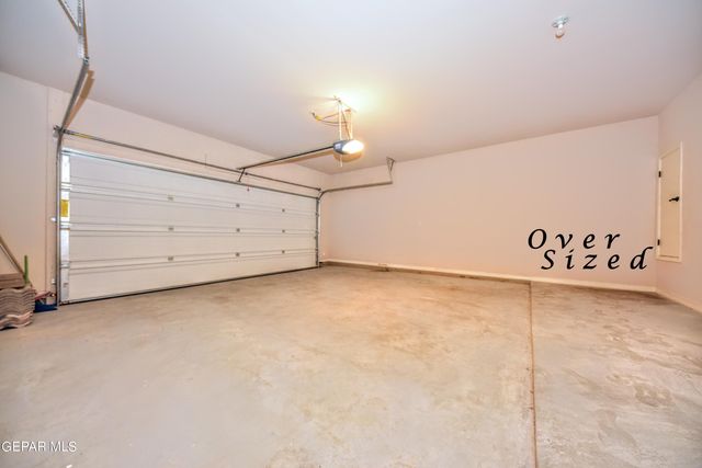 13313 TUGGLE Road, El Paso, TX 79928