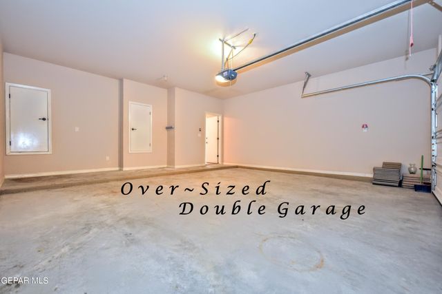 13313 TUGGLE Road, El Paso, TX 79928