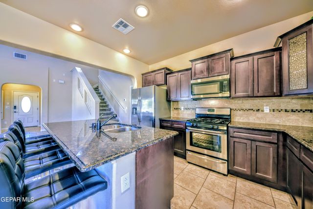 13313 TUGGLE Road, El Paso, TX 79928