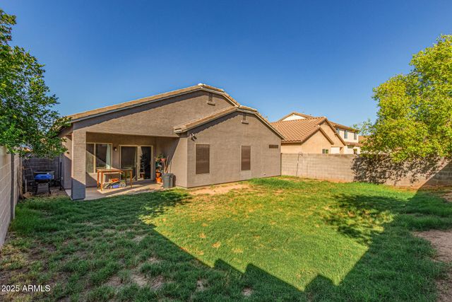 1193 W DESERT HOLLOW Drive, San Tan Valley, AZ 85143