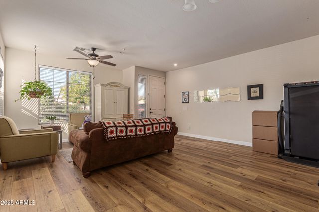 1193 W DESERT HOLLOW Drive, San Tan Valley, AZ 85143