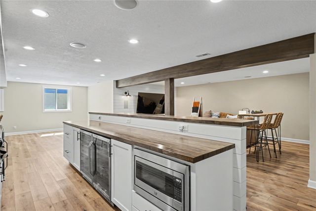 1488 Marina Cove Drive, Polk City, IA 50226