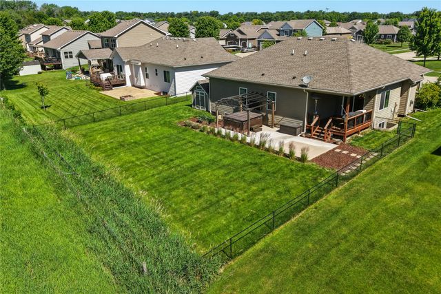 1488 Marina Cove Drive, Polk City, IA 50226