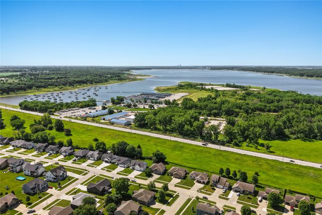 1488 Marina Cove Drive, Polk City, IA 50226