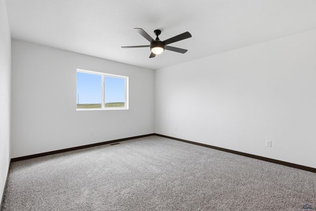 526 DENALI DR, Box Elder, SD 57719