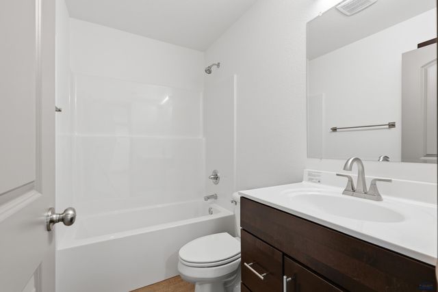 526 DENALI DR, Box Elder, SD 57719