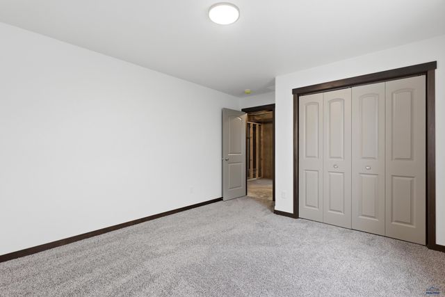 526 DENALI DR, Box Elder, SD 57719
