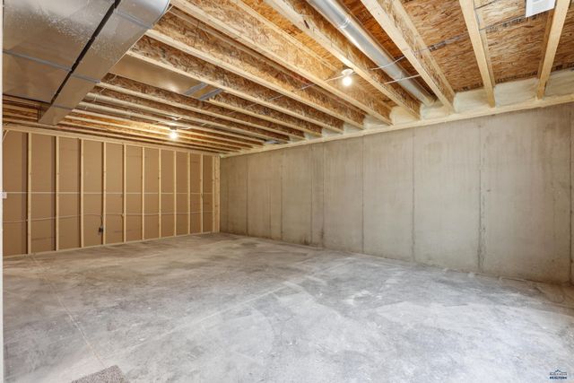 526 DENALI DR, Box Elder, SD 57719