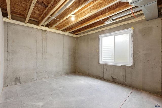 526 DENALI DR, Box Elder, SD 57719