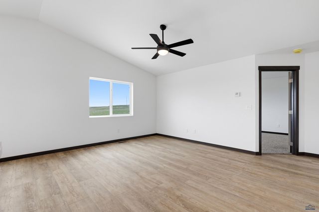 526 DENALI DR, Box Elder, SD 57719
