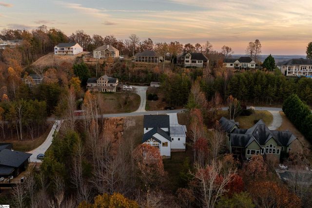 56 Packforest Road, Taylors, SC 29687