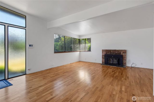 317 S 208th Street, Des Moines, WA 98198