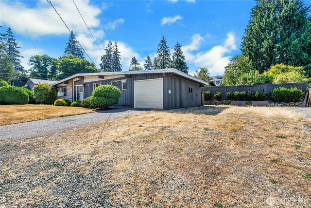 317 S 208th Street, Des Moines, WA 98198