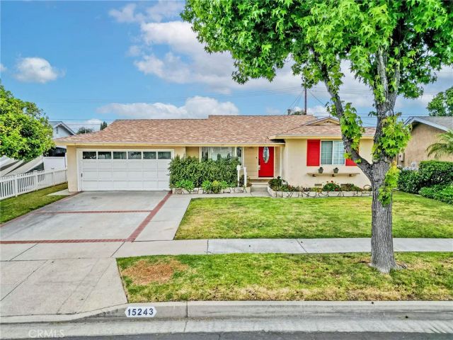 15243 Crosswood, La Mirada, CA 90638