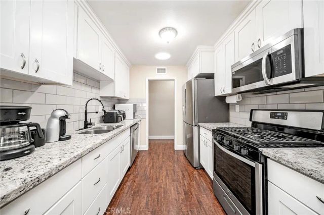 15243 Crosswood, La Mirada, CA 90638