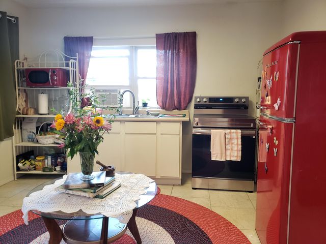 1108 E Cleveland Avenue, Monett, MO 65708