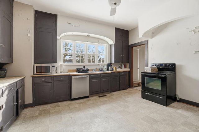 825 E Mccreight Avenue 825 E Mccreight Avenue, Springfield, OH 45503