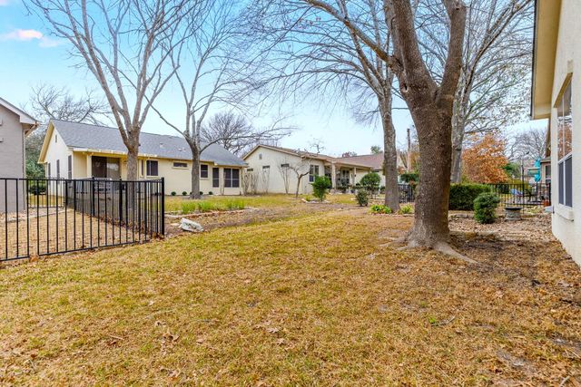 216 Whispering Wind DR, Georgetown, TX 78633