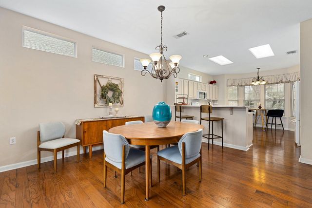 216 Whispering Wind DR, Georgetown, TX 78633