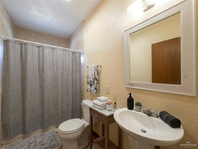 6726 Felix Garcia Street, Weslaco, TX 78599