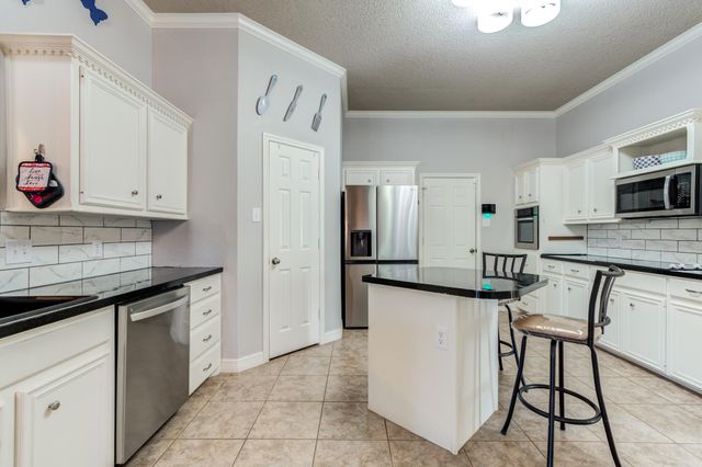 1004 Oshkosh Avenue, Lubbock, TX 79416