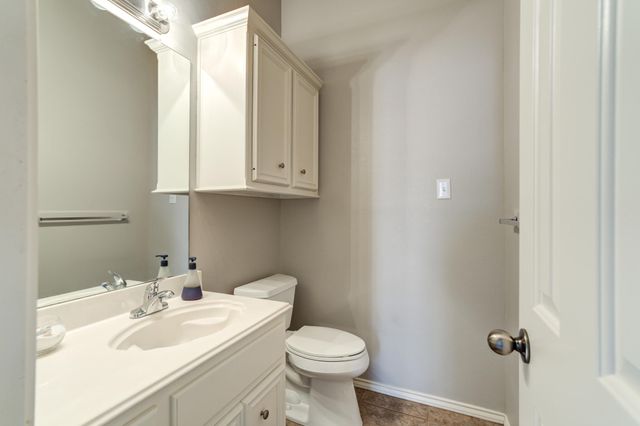 1004 Oshkosh Avenue, Lubbock, TX 79416