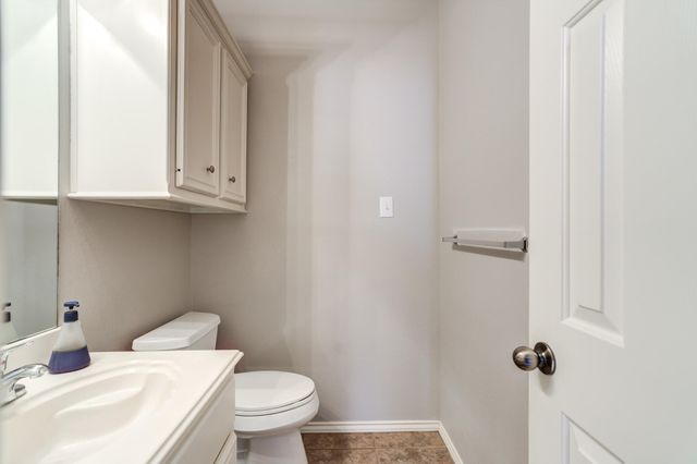 1004 Oshkosh Avenue, Lubbock, TX 79416