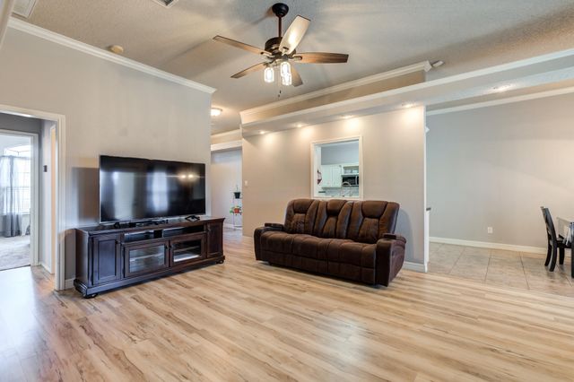 1004 Oshkosh Avenue, Lubbock, TX 79416