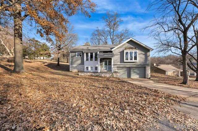 3 Newfield Court, Ballwin, MO 63011