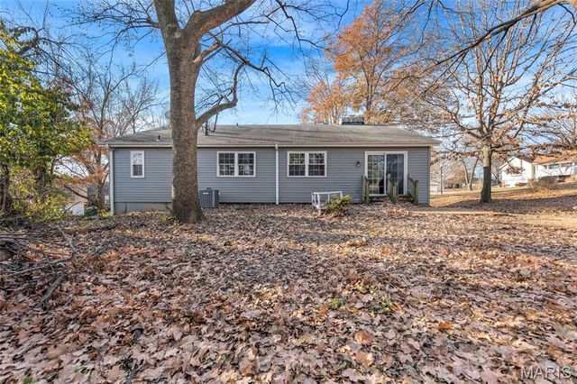 3 Newfield Court, Ballwin, MO 63011