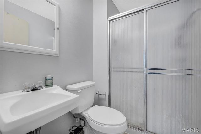 3 Newfield Court, Ballwin, MO 63011