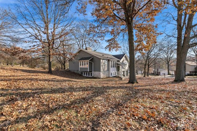 3 Newfield Court, Ballwin, MO 63011