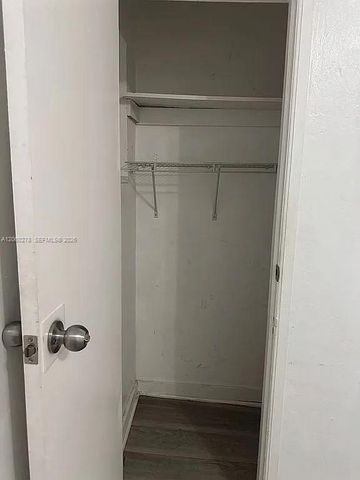 1501 NW 42nd St, Miami, FL 33142