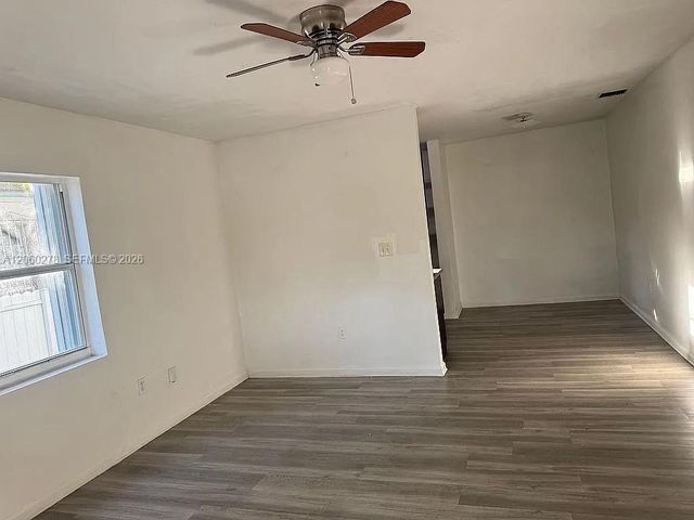 1501 NW 42nd St, Miami, FL 33142