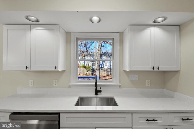 142 JEFFERSON DR, Palmyra, VA 22963