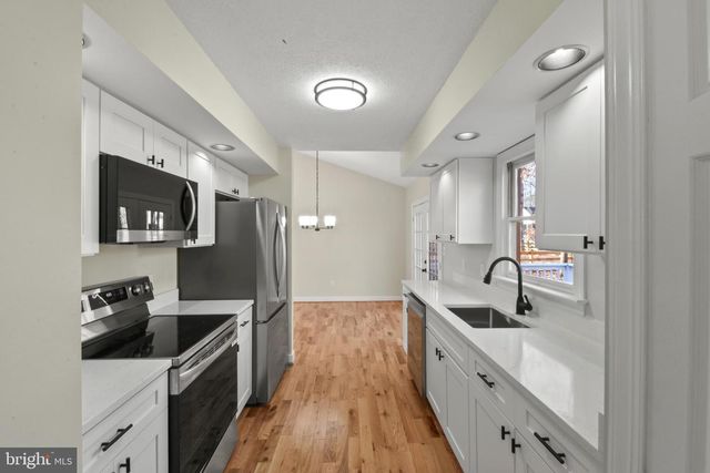 142 JEFFERSON DR, Palmyra, VA 22963