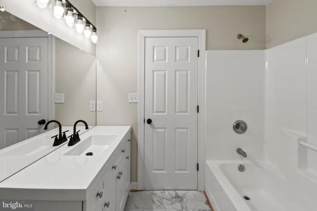 142 JEFFERSON DR, Palmyra, VA 22963