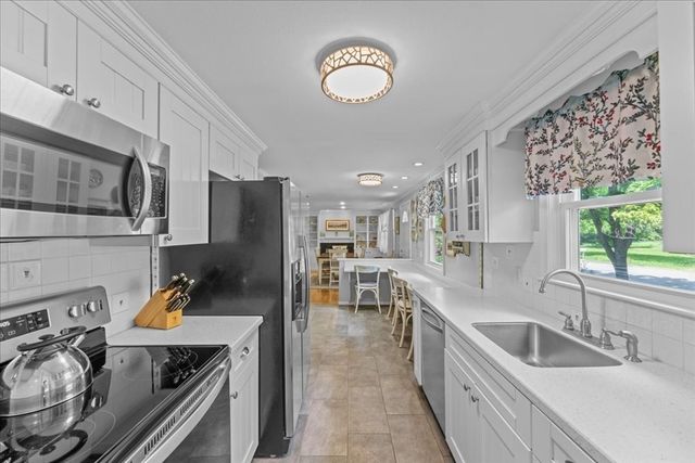 579 Walnut St, Bridgewater, MA 02324