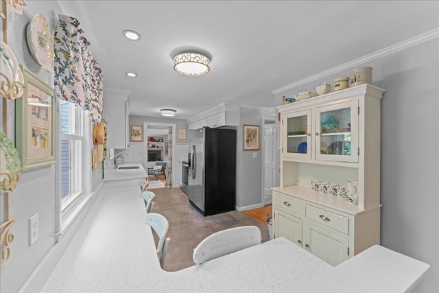 579 Walnut St, Bridgewater, MA 02324
