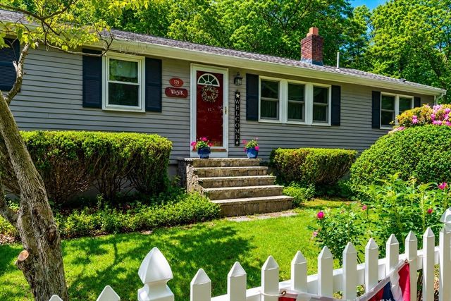 579 Walnut St, Bridgewater, MA 02324