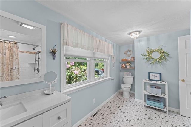 579 Walnut St, Bridgewater, MA 02324